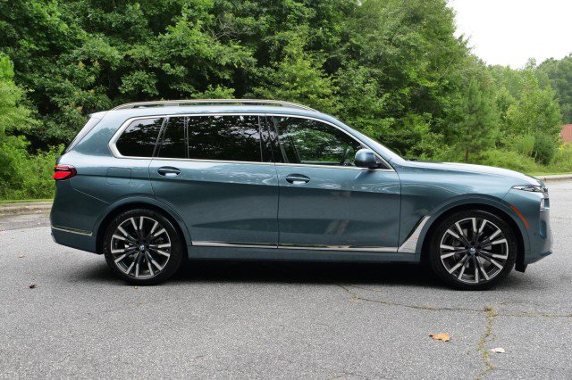 Used 2024 BMW X7 xDrive40i w/ Premium Package image 47