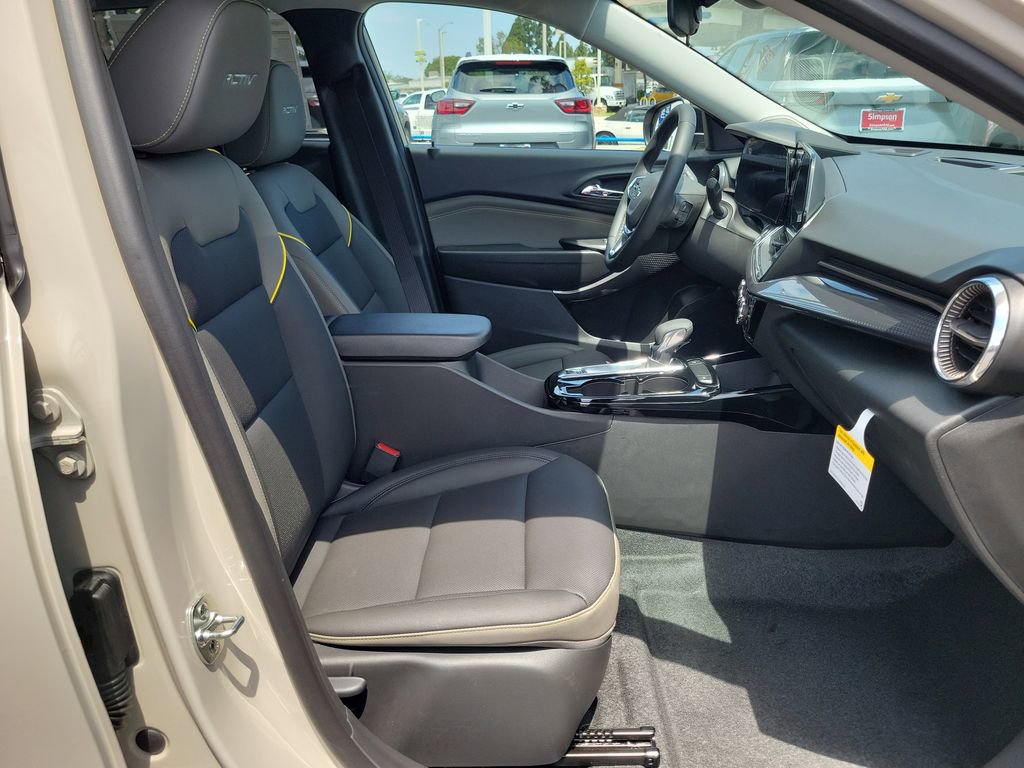 New 2026 Chevrolet Trax ACTIV w/ Driver Confidence Package FWD image 16