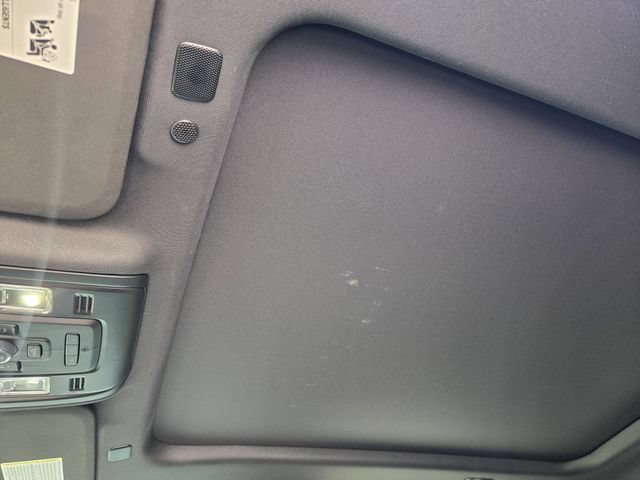 Used 2022 Chevrolet Tahoe Premier AWD/4WD image 27