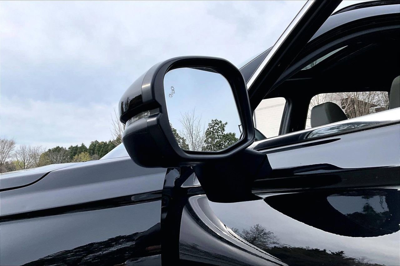 Used 2023 Honda CR-V Sport Touring image 29