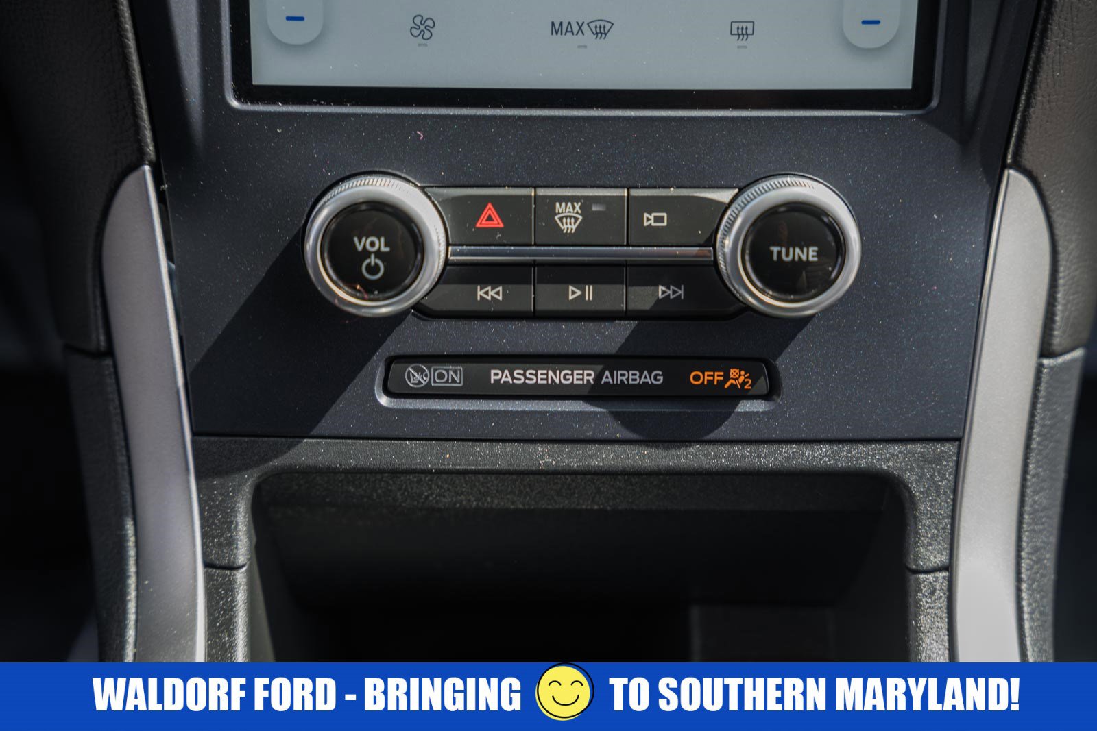 Used 2022 Ford Edge SE w/ Black Appearance Package AWD/4WD image 22