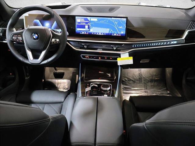 Used 2026 BMW X5 xDrive50e w/ Premium Package AWD/4WD image 16