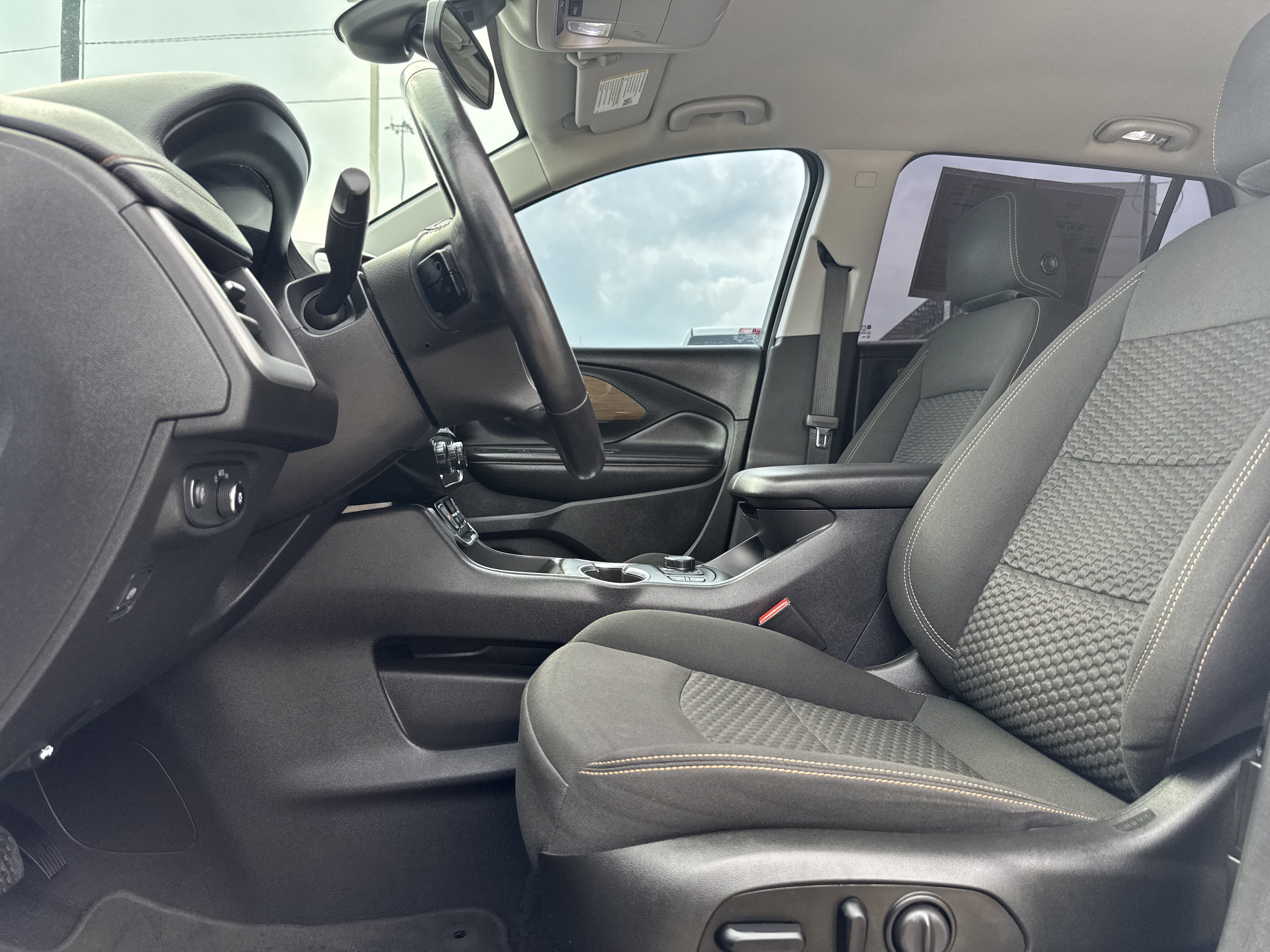 Used 2021 GMC Terrain SLE w/ Driver Convenience Package image 35