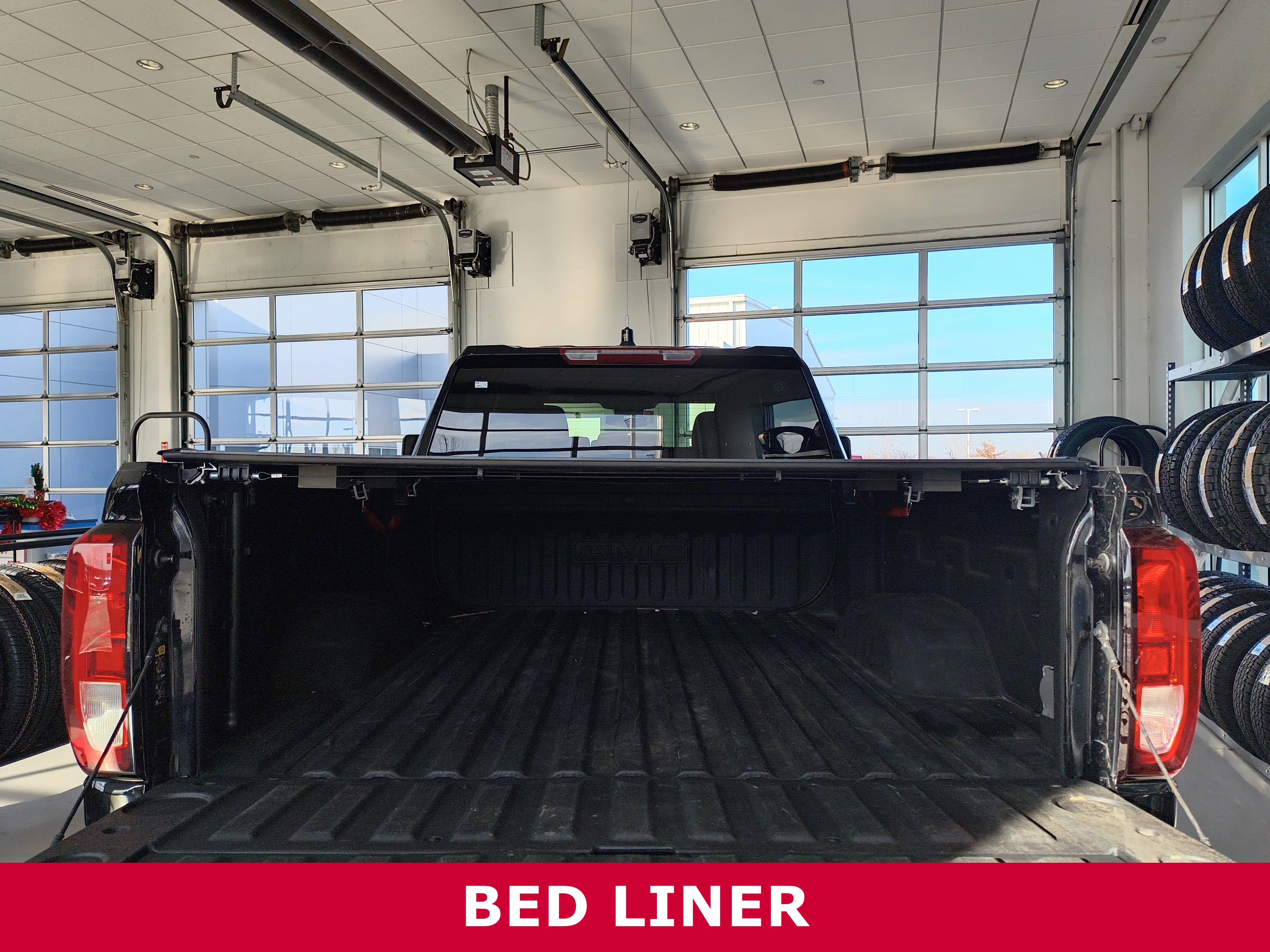 Used 2024 GMC Sierra 2500 SLE w/ SLE Convenience Package image 7