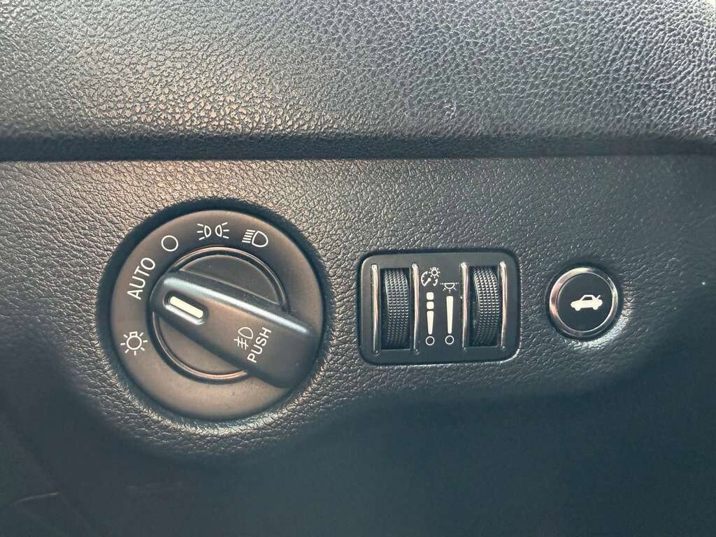 Used 2014 Dodge Charger R/T RWD image 20