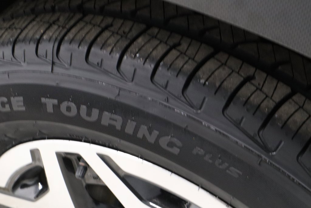 Used 2022 Subaru Forester Premium image 20