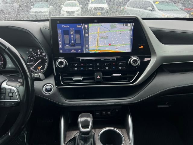Used 2020 Toyota Highlander Platinum image 25