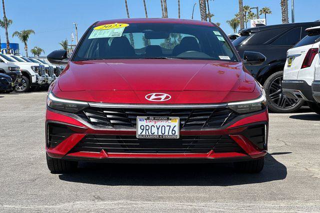 Used 2025 Hyundai Elantra Sport image 9