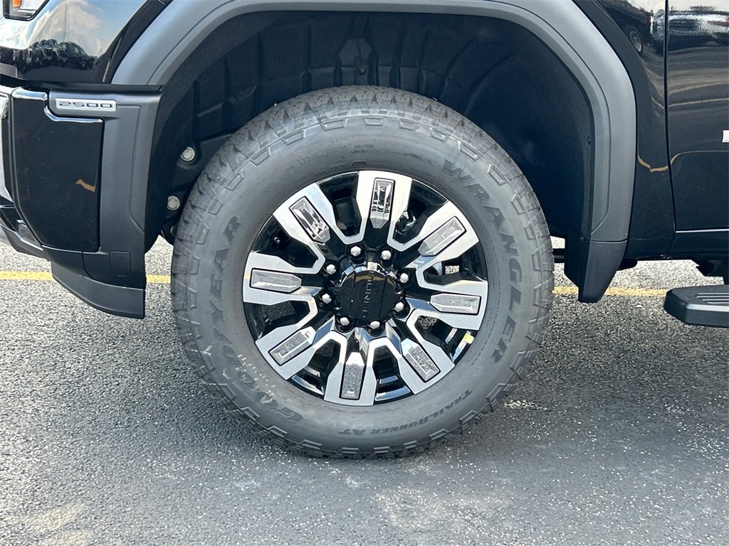 New 2026 GMC Sierra 2500 Denali w/ Denali Reserve Package image 11