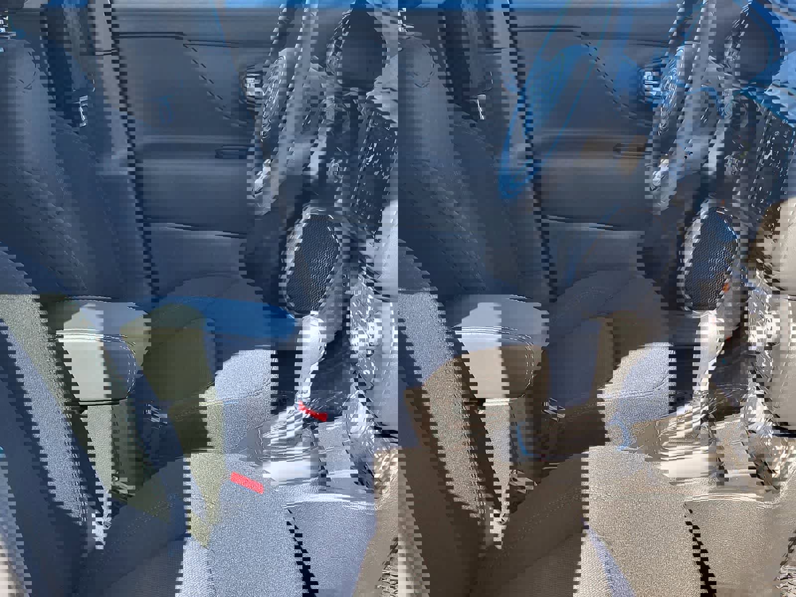 Used 2023 Jeep Renegade Latitude AWD/4WD image 27