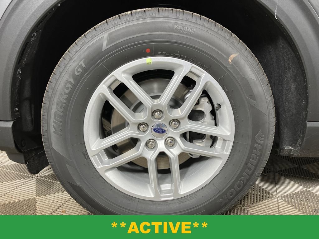 New 2026 Ford Explorer Active RWD image 12