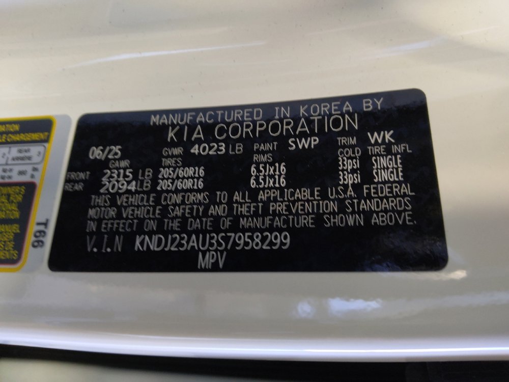 Used 2025 Kia Soul LX image 33