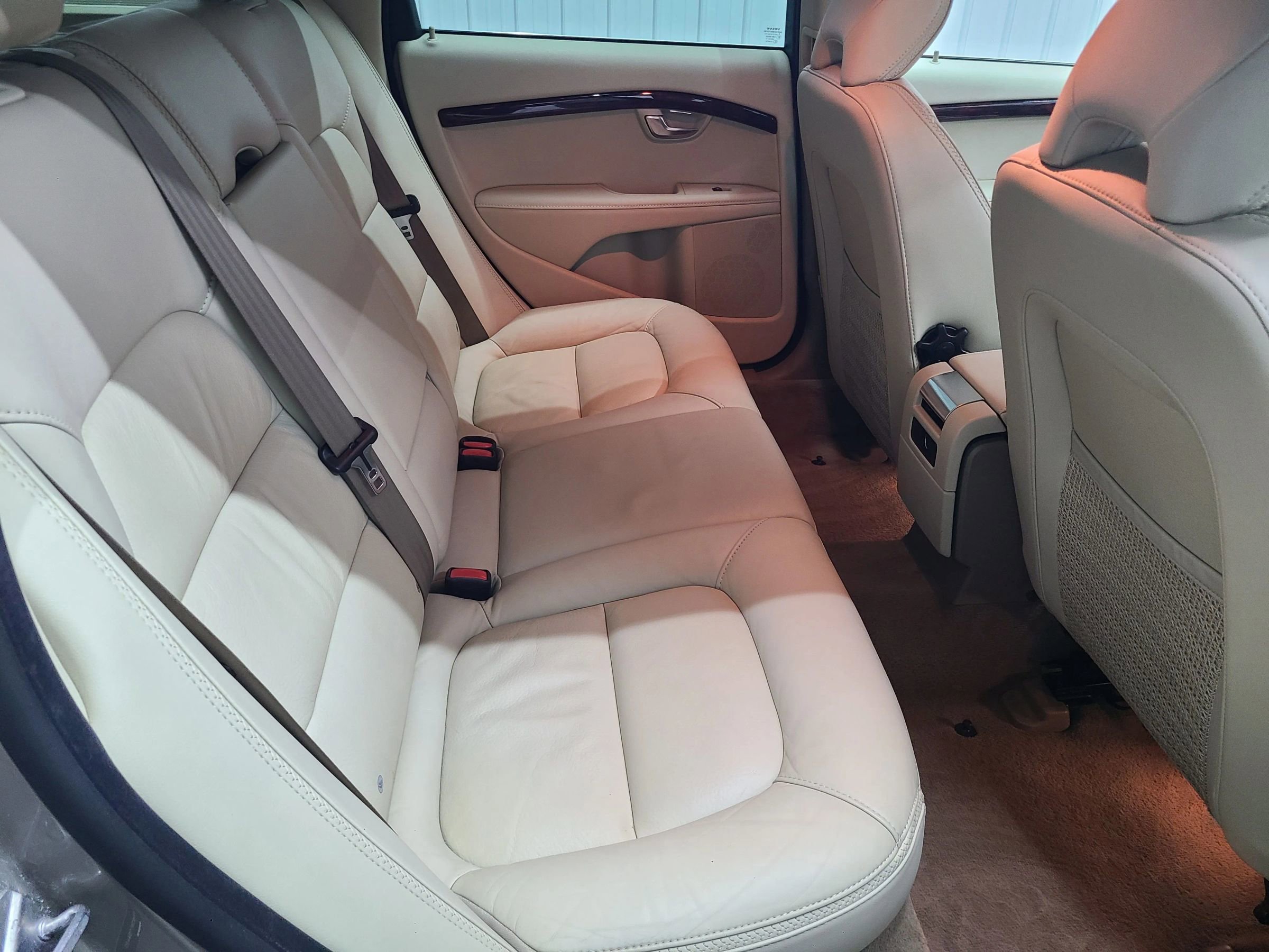 Used 2015 Volvo XC70 T5 Platinum image 39