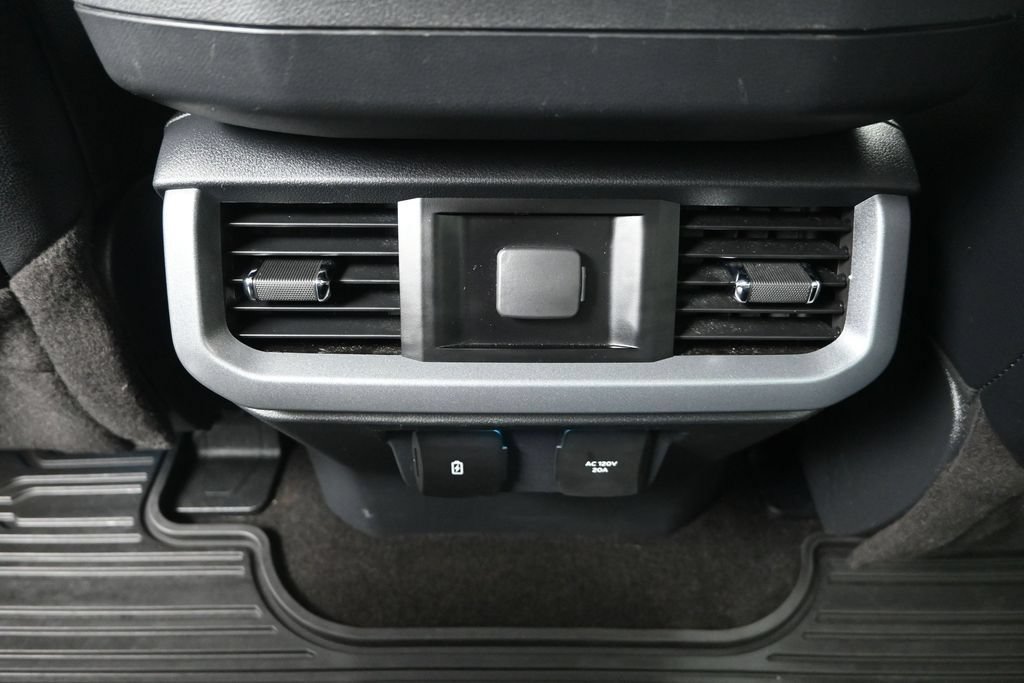 Used 2022 Ford F150 Lightning Lariat AWD/4WD image 31