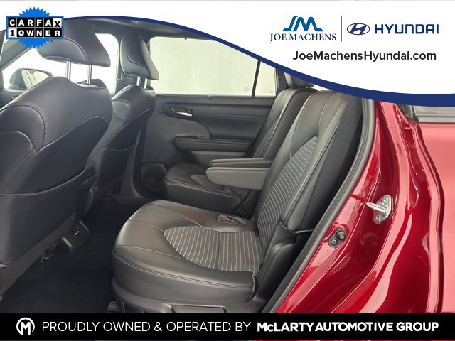 Used 2021 Toyota Highlander XSE image 29