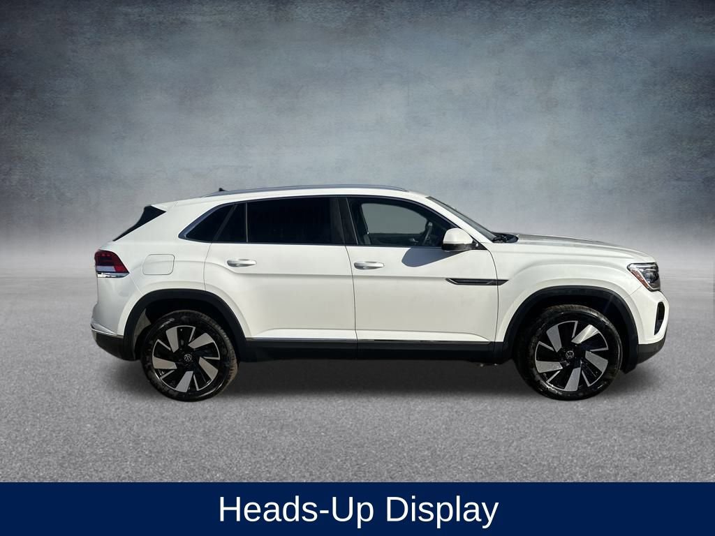 Used 2025 Volkswagen Atlas Cross Sport SEL image 8