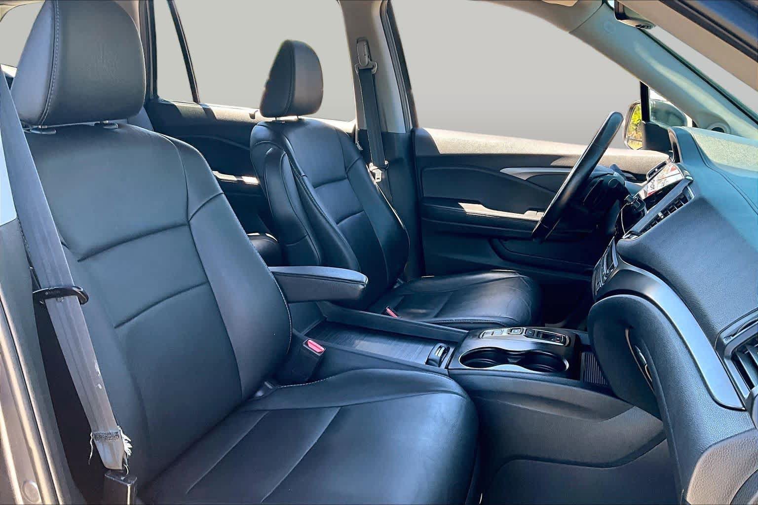 Used 2021 Honda Pilot Special Edition image 8