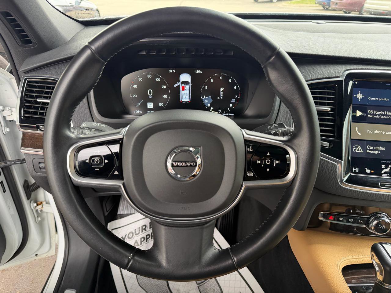 Used 2017 Volvo XC90 T6 Momentum w/ Vision Package AWD/4WD image 11