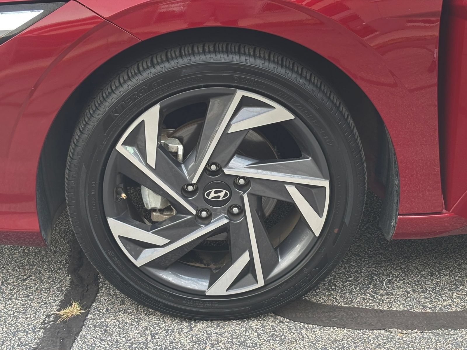 Used 2025 Hyundai Elantra SEL FWD image 32