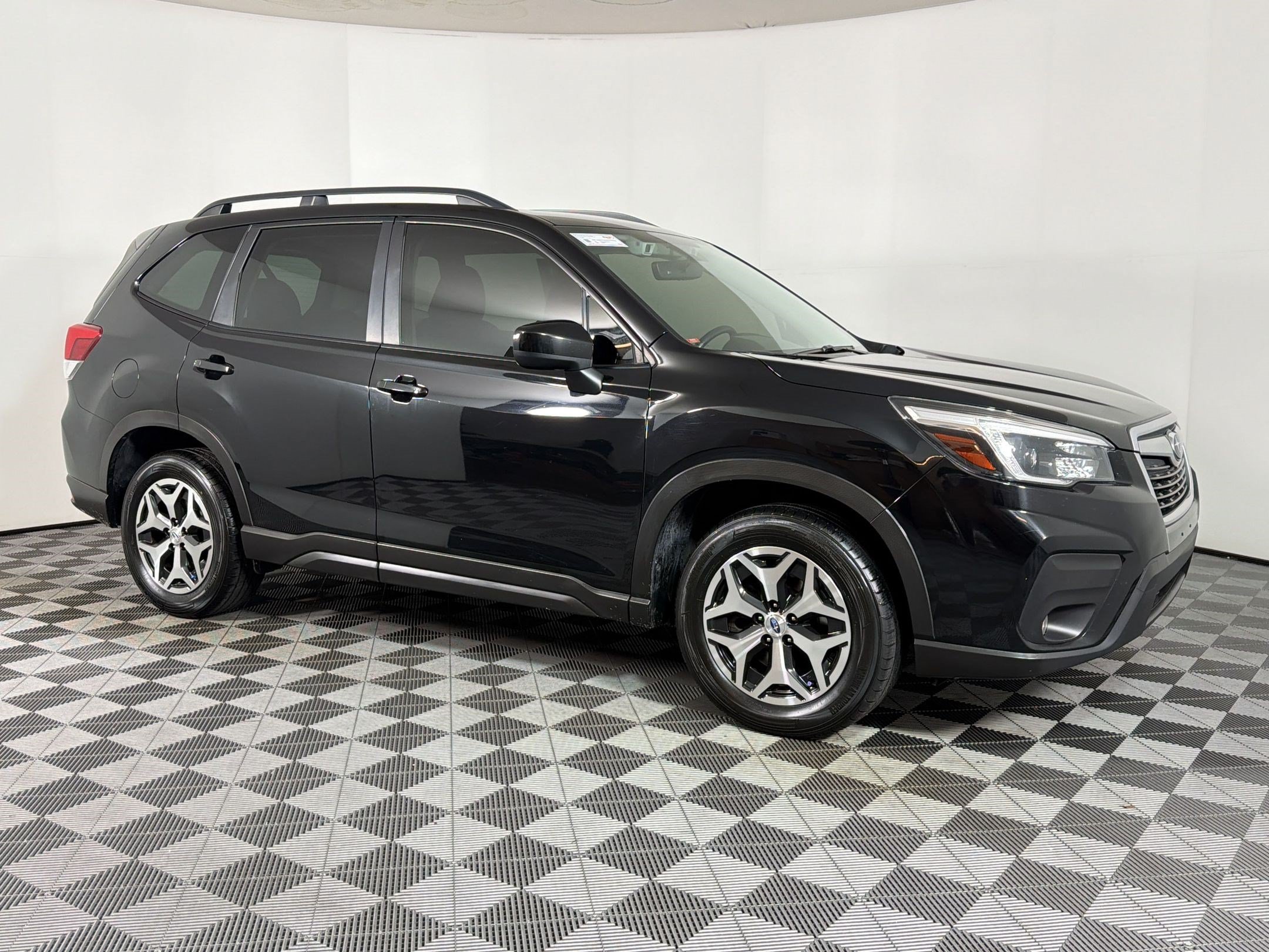 Used 2021 Subaru Forester Premium w/ Popular Package #1 AWD/4WD image 6
