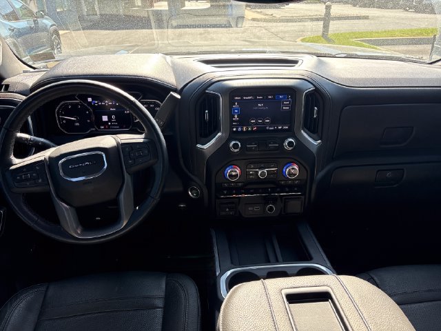 Used 2022 GMC Sierra 3500 Denali w/ Denali Black Diamond Edition AWD/4WD image 15