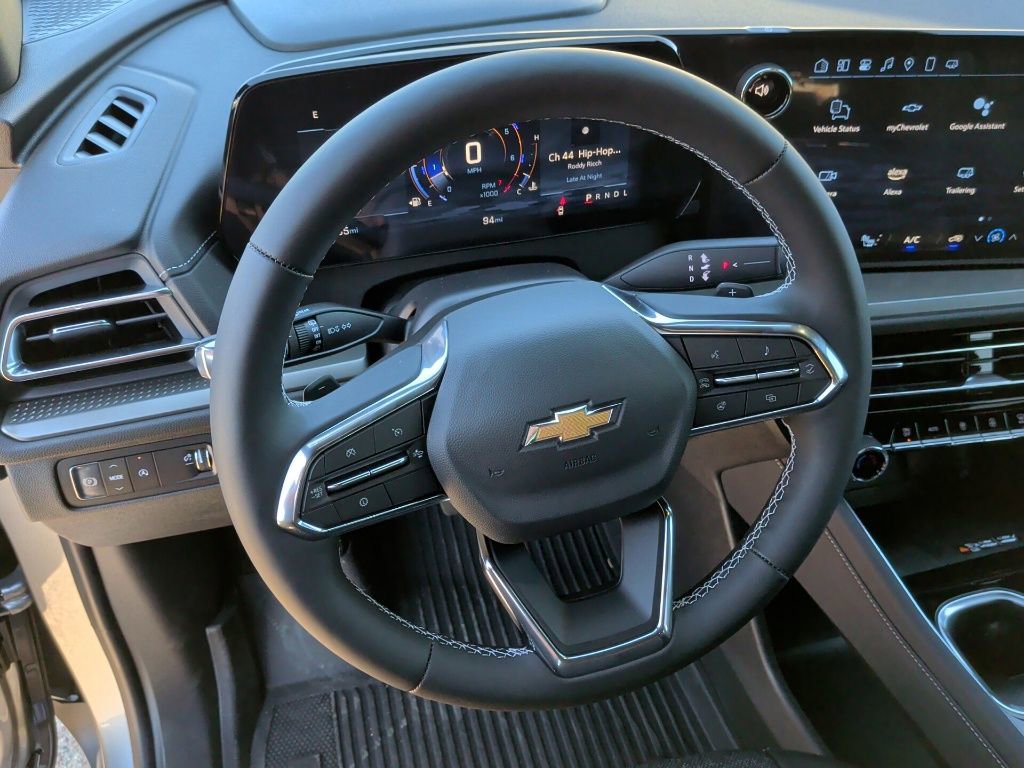 New 2025 Chevrolet Traverse LT w/ LPO, Floor Liner Package image 16