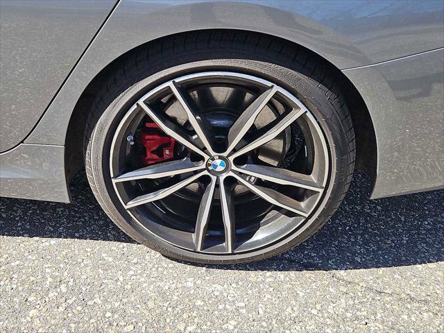 Used 2023 BMW 330i xDrive Sedan w/ M Sport Package AWD/4WD image 3
