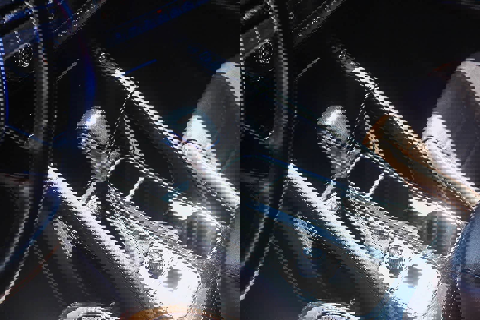 Used 2020 Kia Telluride SX w/ SX Prestige Package image 26