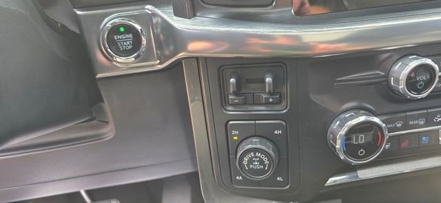 Used 2021 Ford F150 Lariat w/ Equipment Group 502A High image 26