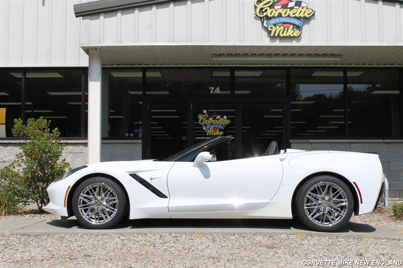 Used 2015 Chevrolet Corvette Stingray Convertible w/ 3LT Preferred Equipment Group RWD image 5