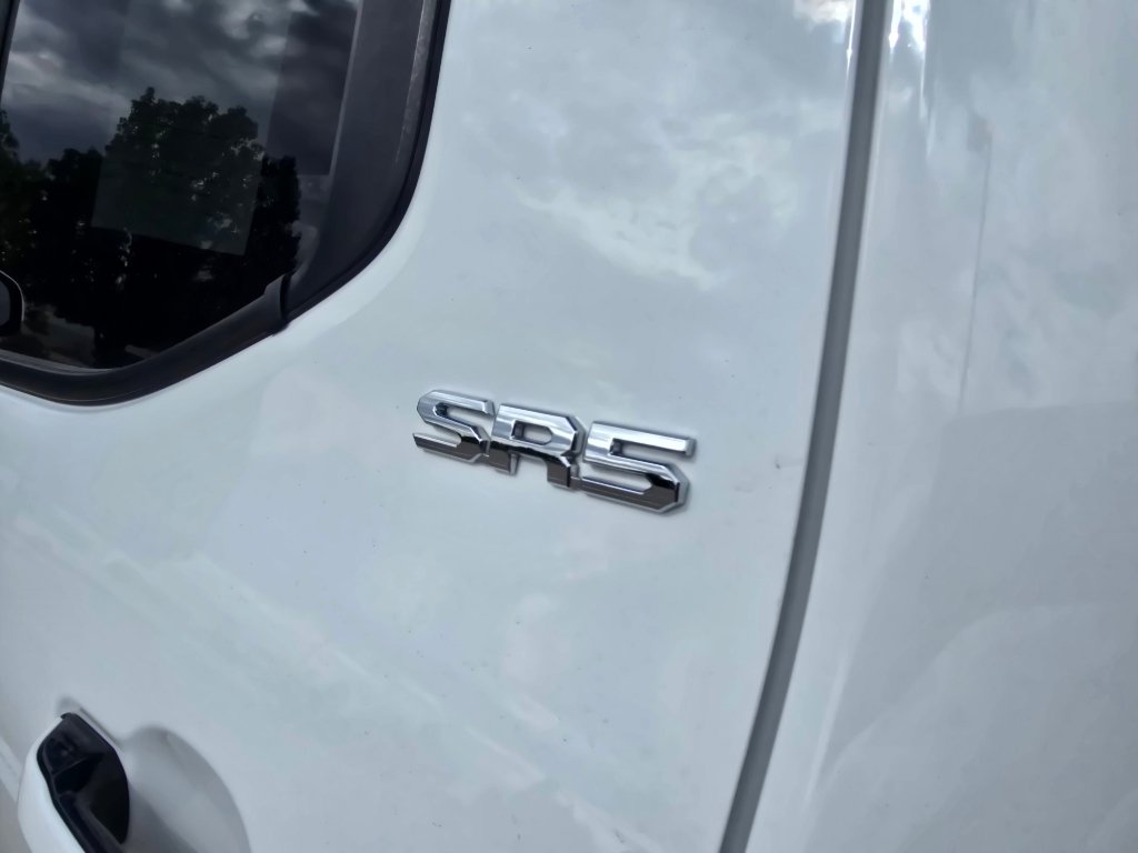 Used 2025 Toyota Tacoma SR5 AWD/4WD image 12