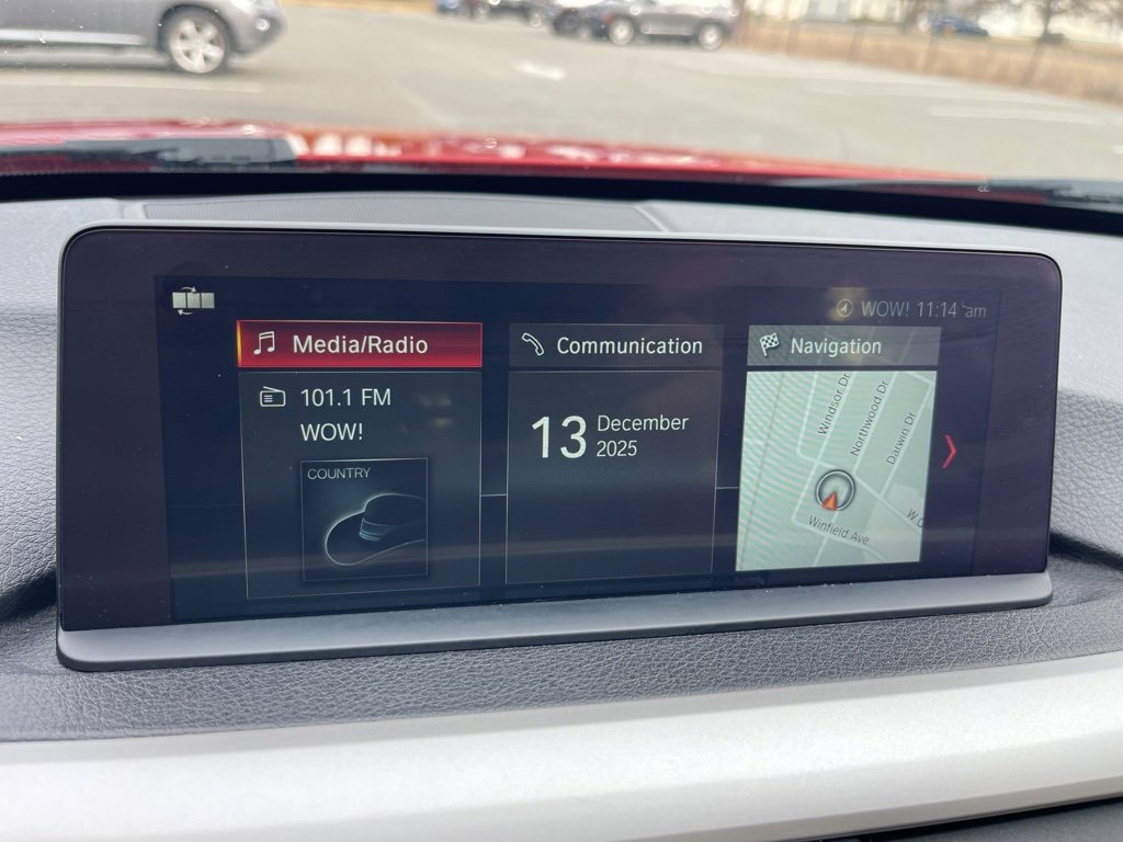 Used 2018 BMW 320i xDrive Sedan image 13