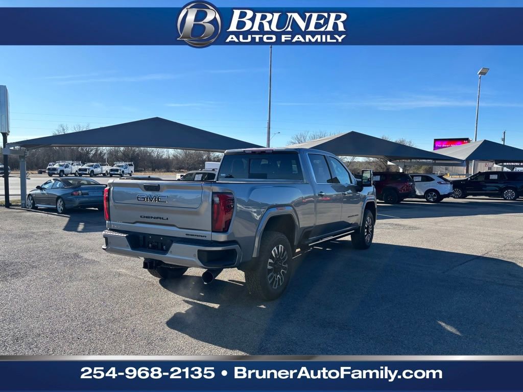 New 2026 GMC Sierra 2500 Denali Ultimate w/ LPO, Black Badging Package image 5