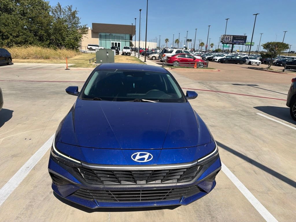 Used 2024 Hyundai Elantra SEL FWD image 13