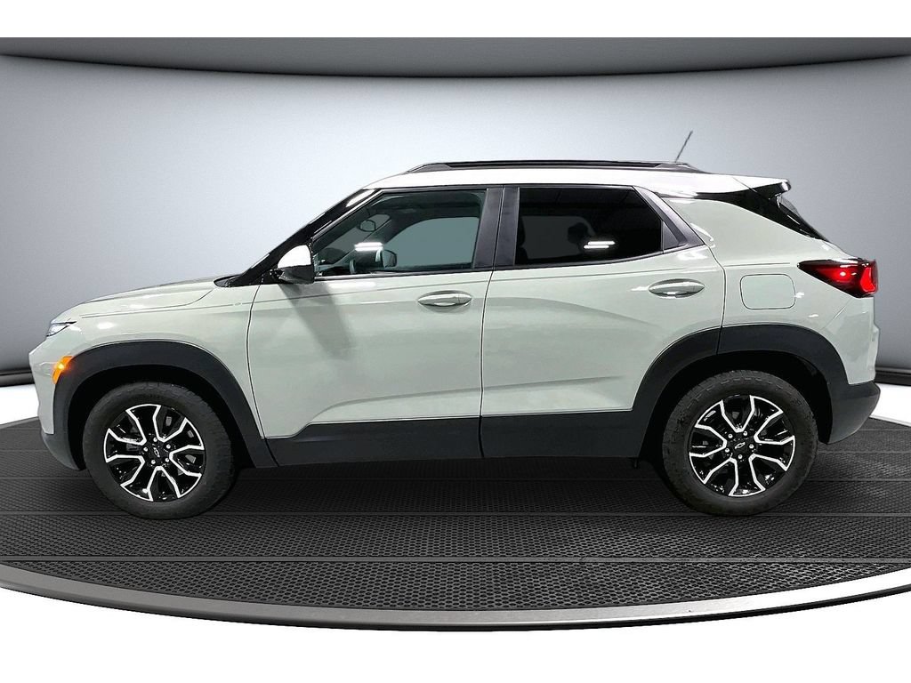 Used 2025 Chevrolet TrailBlazer ACTIV w/ Convenience Package FWD image 16