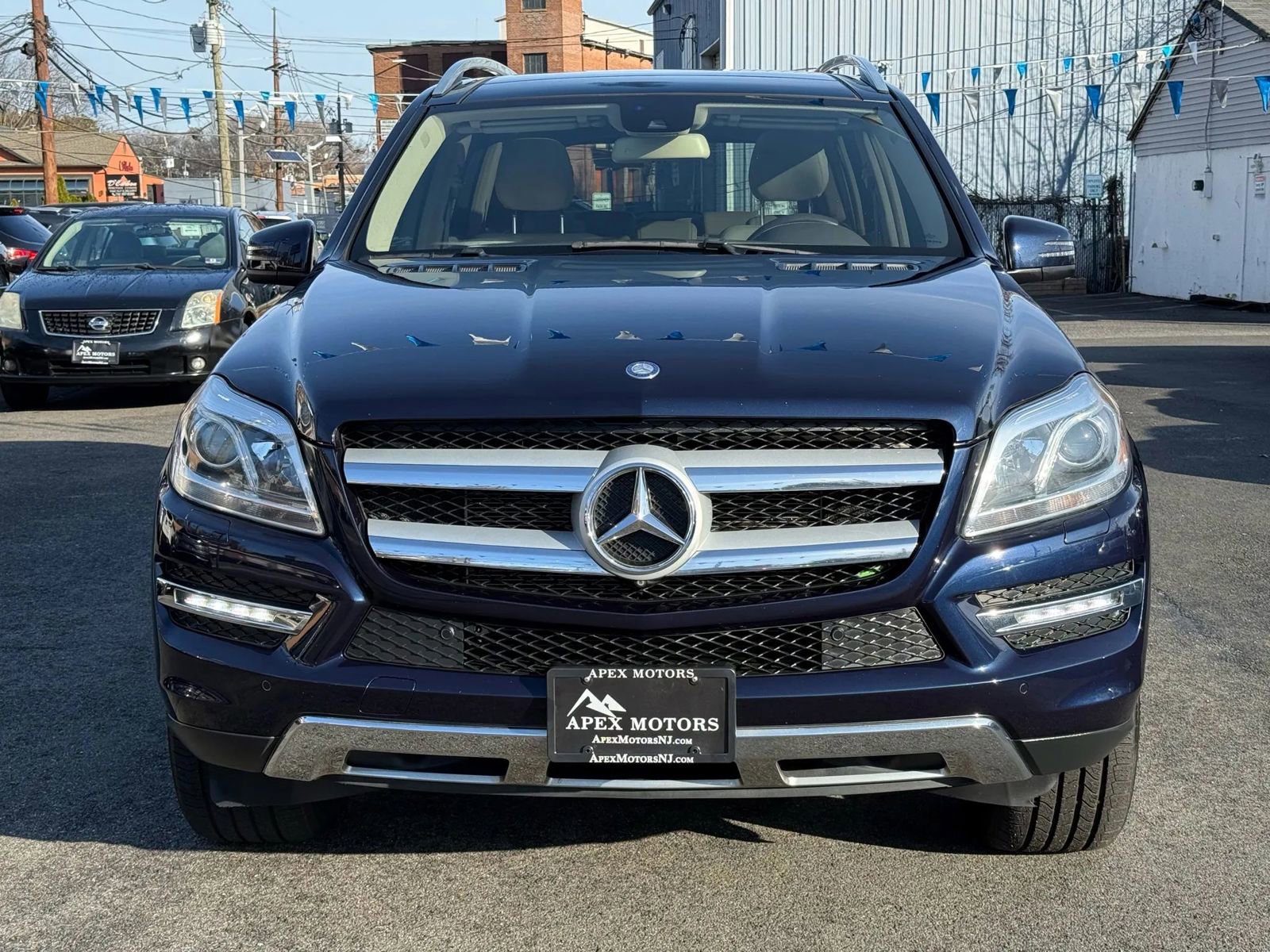 Used 2015 Mercedes-Benz GL 450 4MATIC image 2