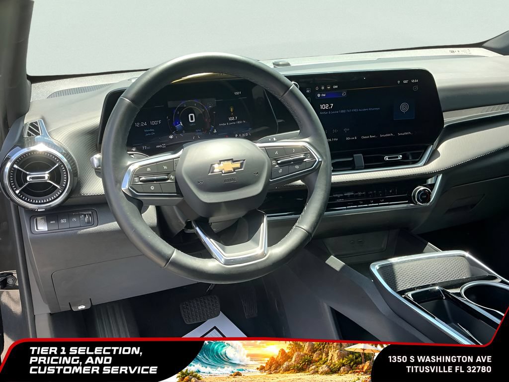 Used 2025 Chevrolet Equinox LT AWD/4WD image 23