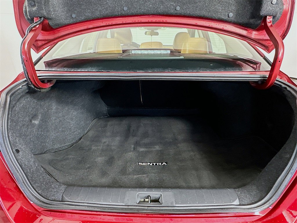 Used 2022 Nissan Sentra SV w/ SV Premium Package image 24