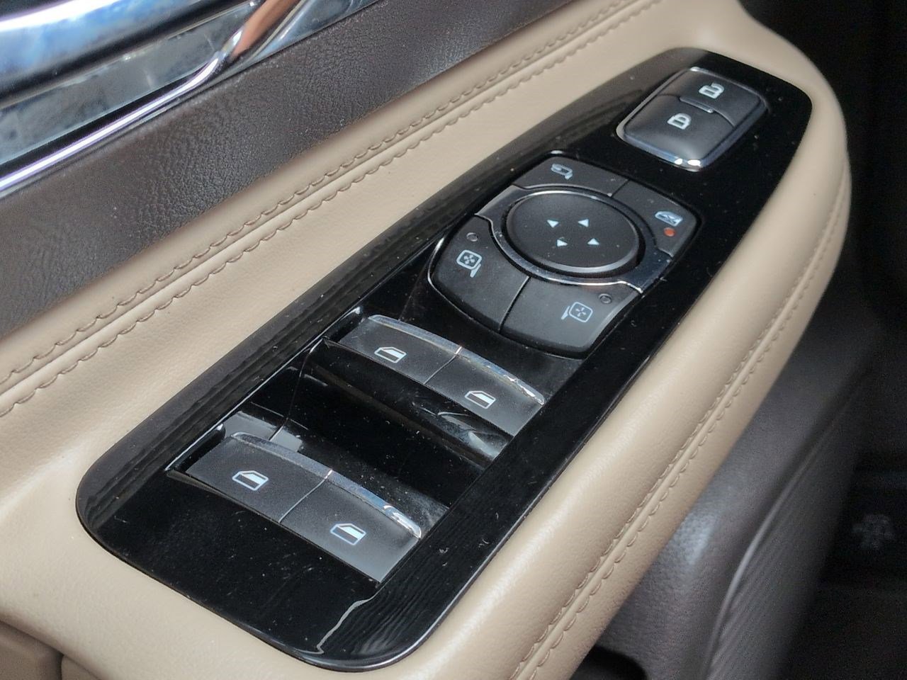 Used 2020 Lincoln Corsair AWD image 22