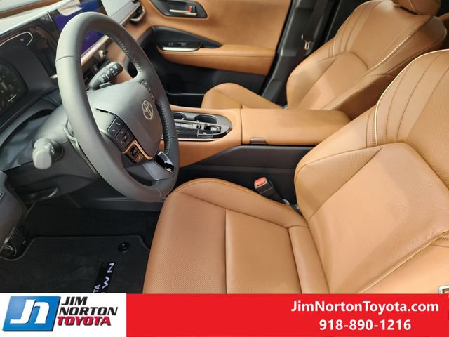 Used 2026 Toyota Crown Signia image 16