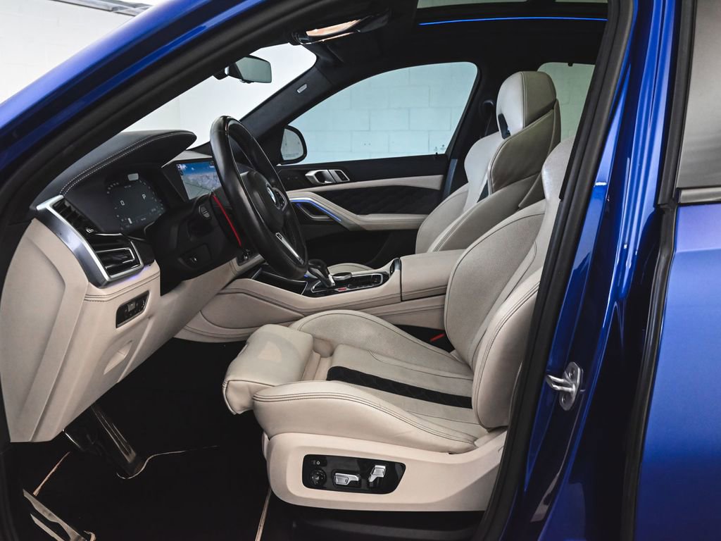 Used 2021 BMW X6 M w/ Competition Package image 36