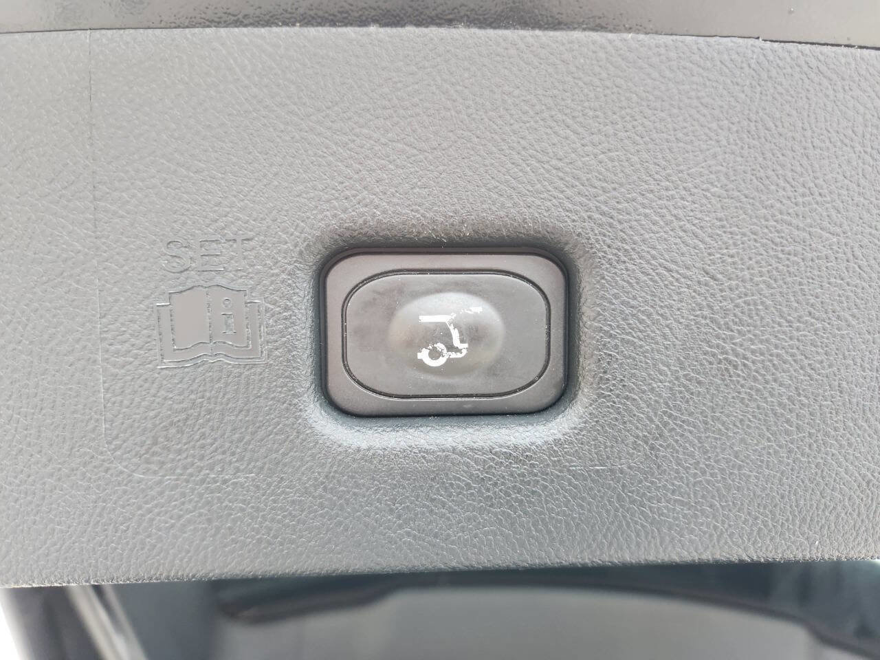 Used 2020 Lincoln Nautilus Premier w/ Equipment Group 101A AWD/4WD image 30