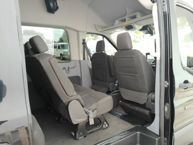 Used 2018 Ford Transit 350 XLT RWD image 6