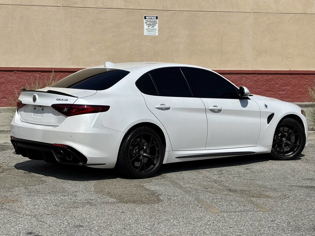 Used 2018 Alfa Romeo Giulia Quadrifoglio w/ Driver Assist Dynamic Package image 6