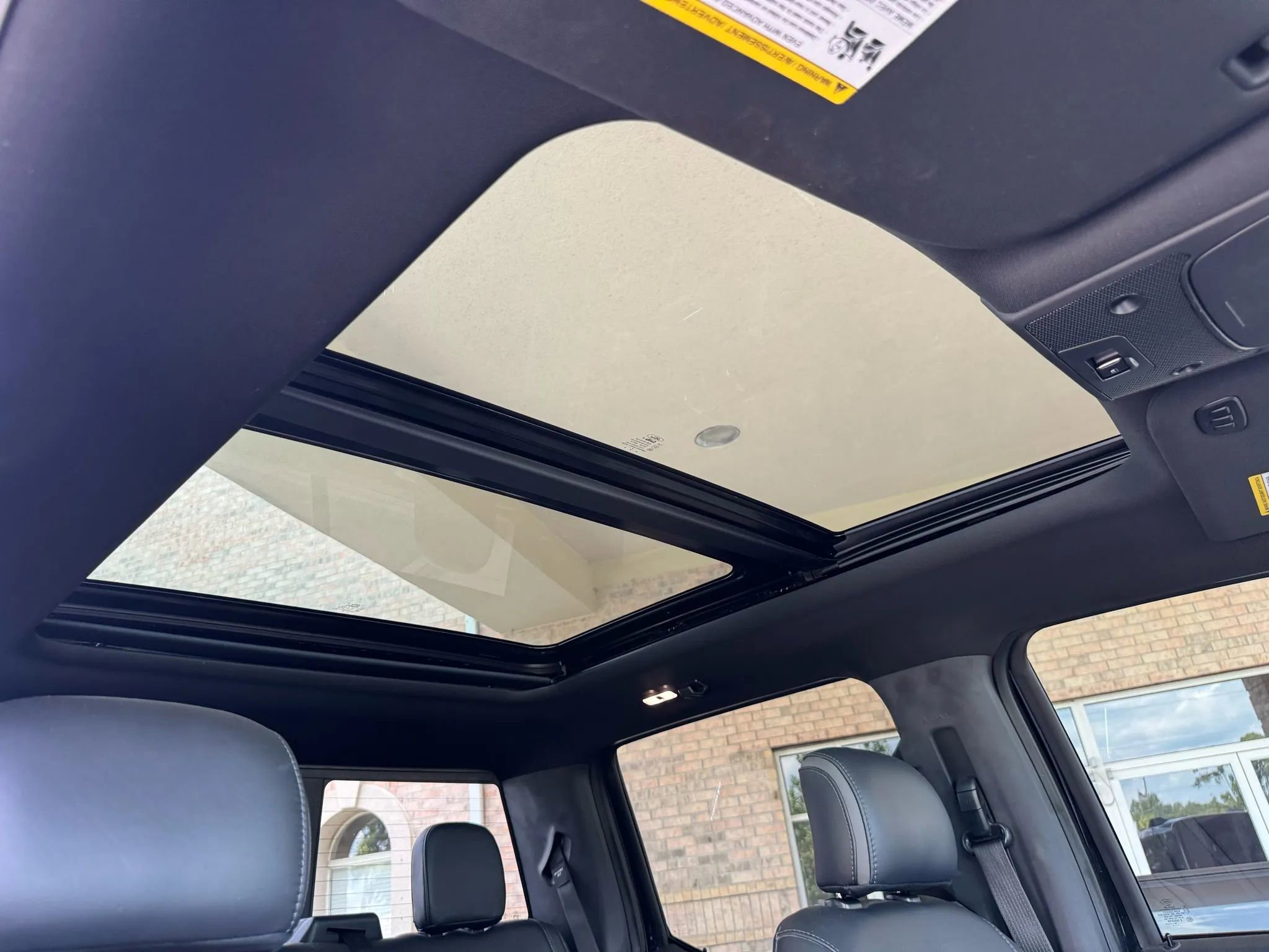 Used 2016 Ford F150 Platinum w/ Equipment Group 701A Luxury image 33