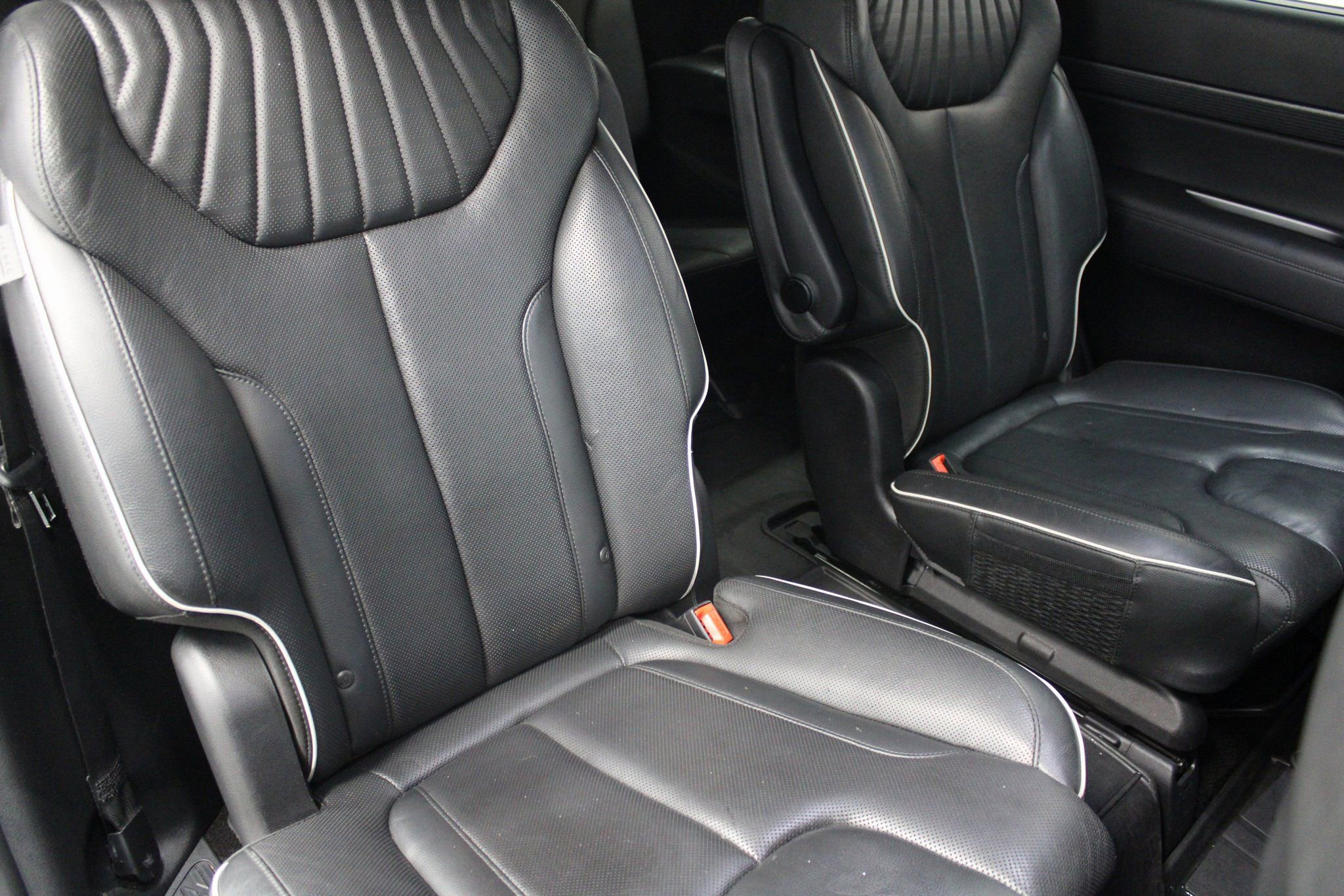 Used 2023 Hyundai Palisade Limited w/ Cargo Package image 29