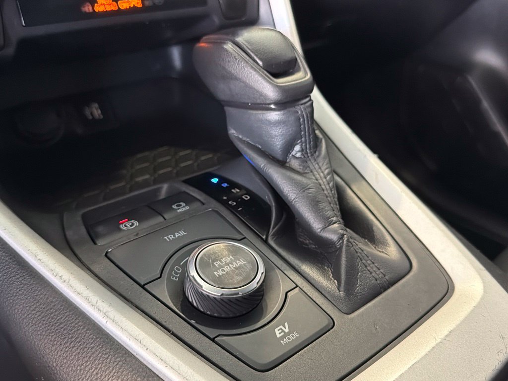 Certified 2024 Toyota RAV4 AWD Hybrid image 29