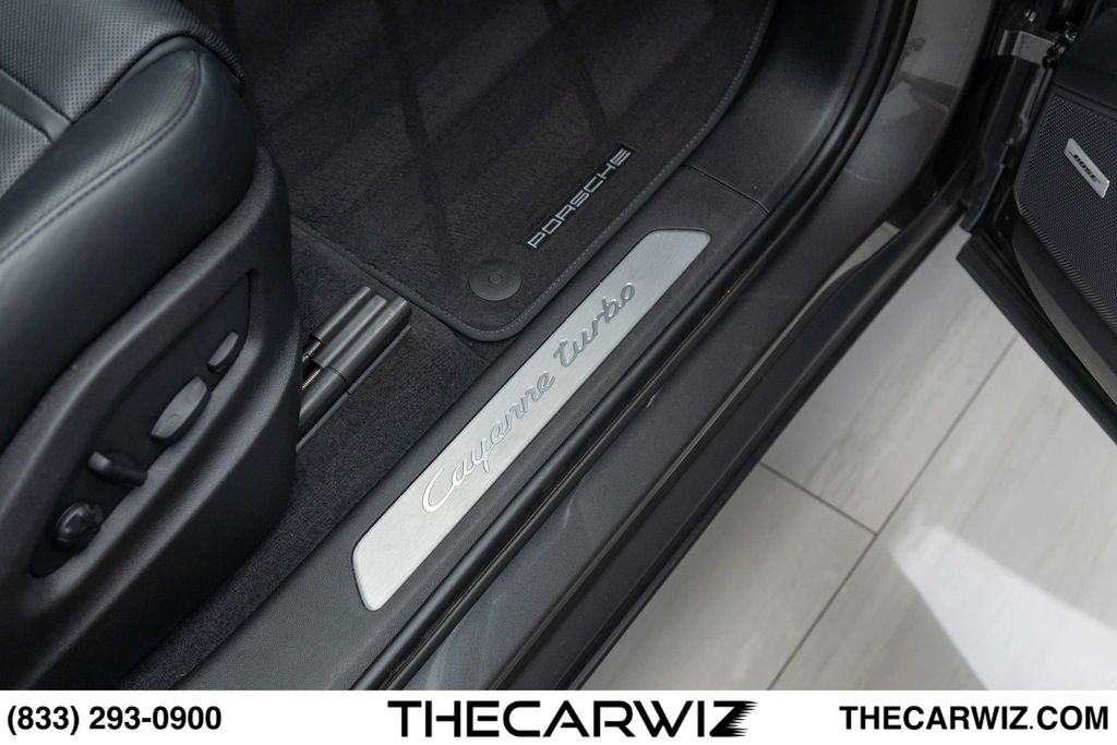 Used 2023 Porsche Cayenne Turbo AWD/4WD image 84
