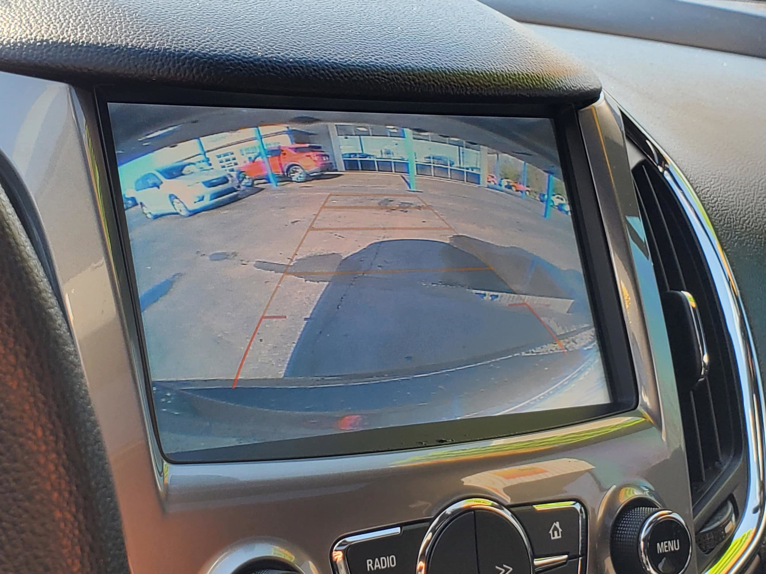 Used 2018 Chevrolet Cruze LT FWD image 19
