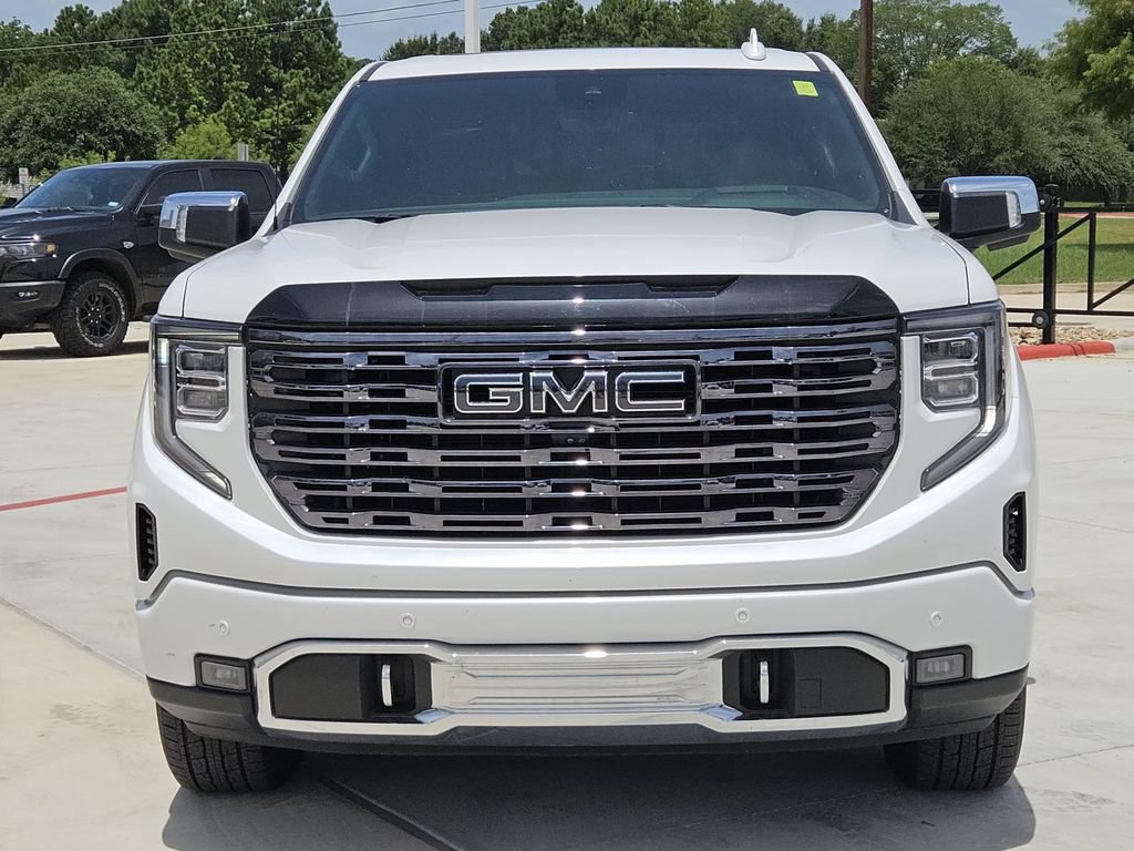 Used 2025 GMC Sierra 1500 Denali Ultimate AWD/4WD image 2